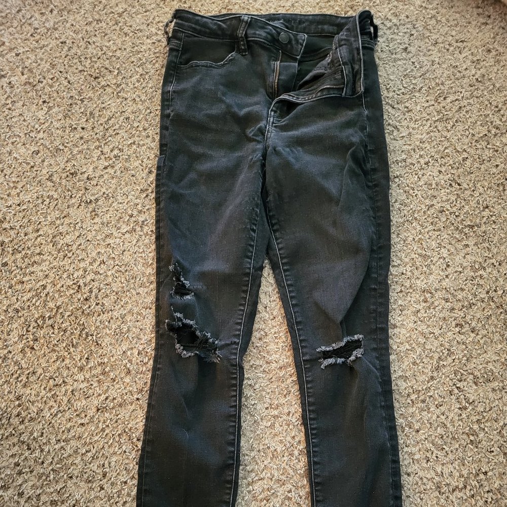 Black distressed American Eagle jeans
